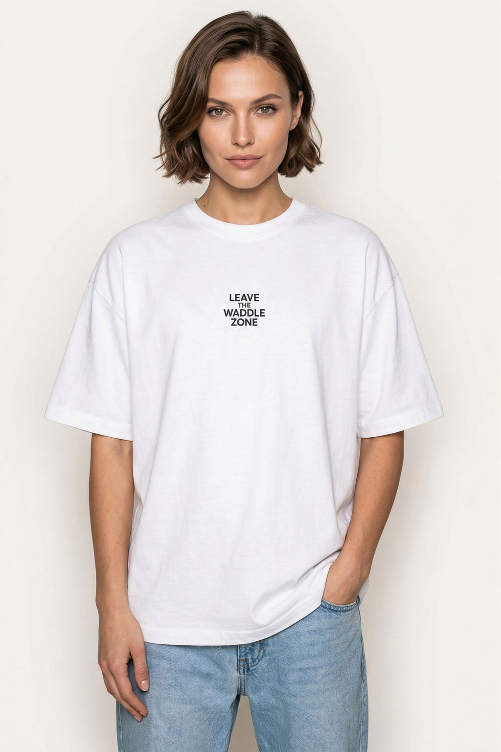 Unisex Beyaz Leave The Waddle Zone Penguen Baskılı %100 Pamuk Oversize Bisiklet Yaka Premium T-shirt
