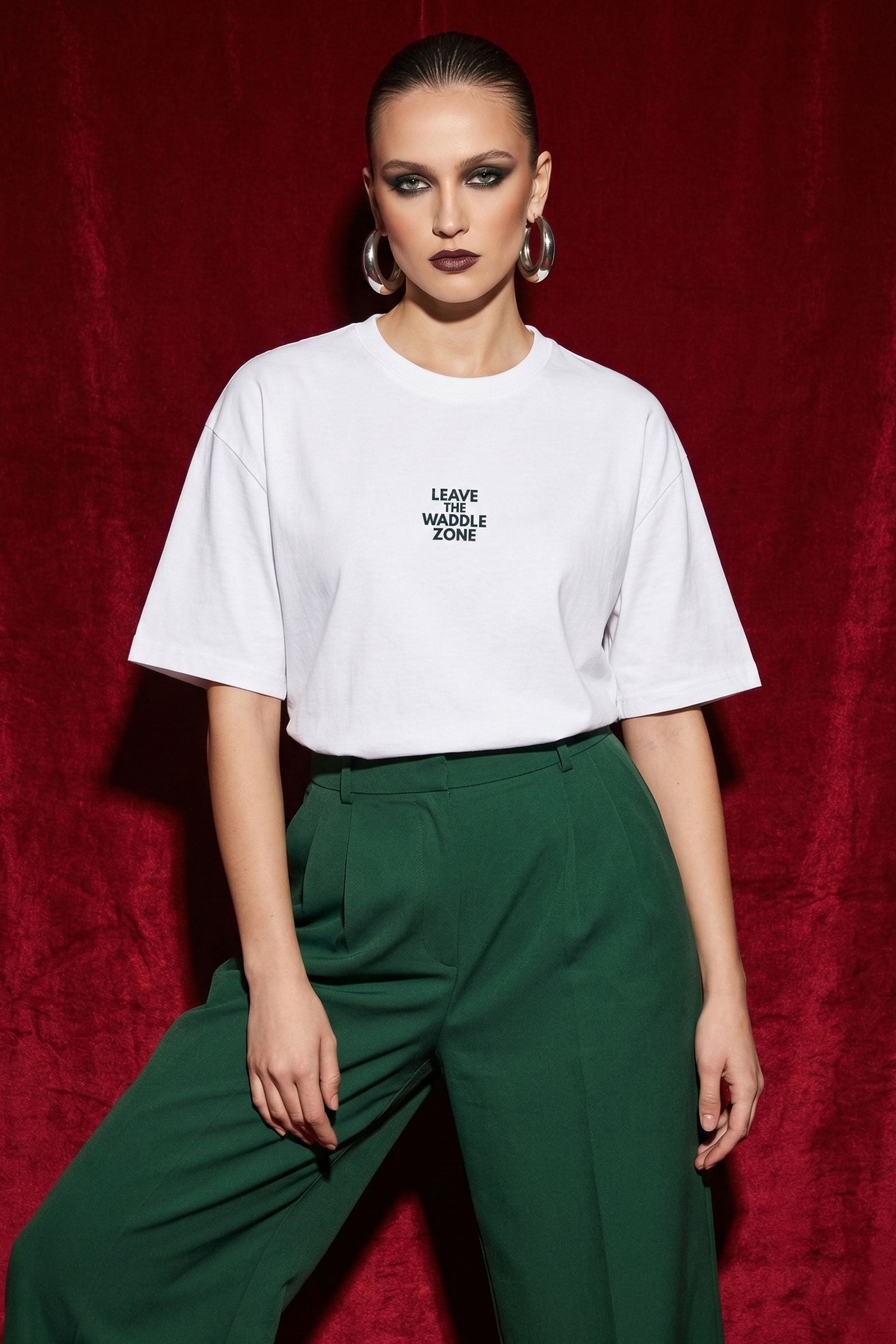 Unisex Beyaz Leave The Waddle Zone Penguen Baskılı %100 Pamuk Oversize Bisiklet Yaka Premium T-shirt